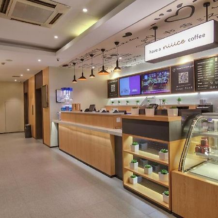 ハンティン ホテル ニンポー ティアンイー スクエア ニュー ブランチ 寧波市 エクステリア 写真